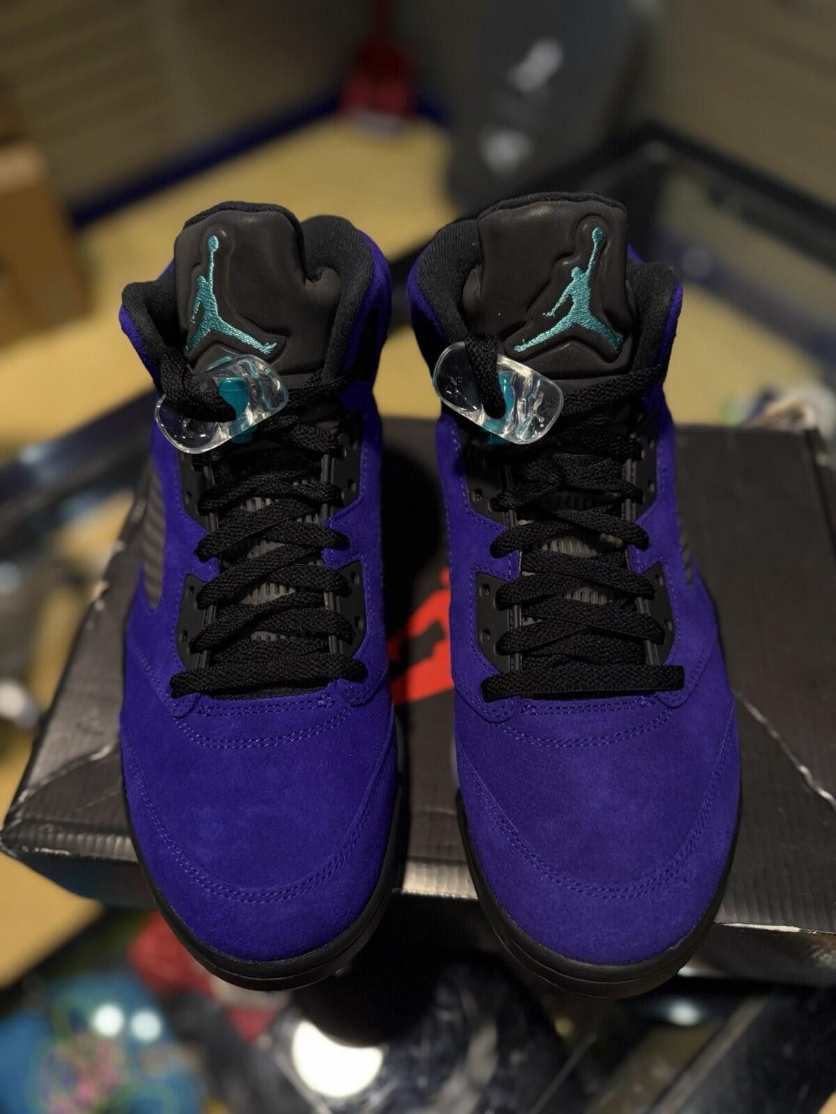 Jordan Brand Jordan 5 Retro Alternate Grape 2020 Size 10 Pre-Owned Purple Size US 10 / EU 43 - 10 Thumbnail