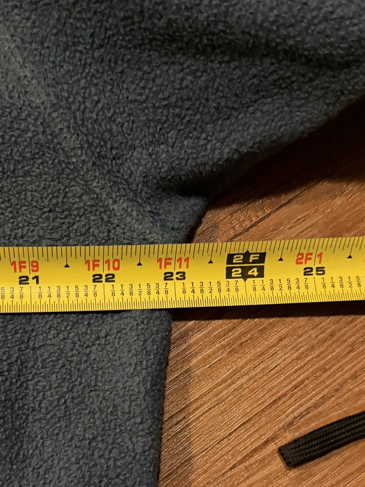 Champion vtg 90s champion fleece crewneck embroidered large Size US L / EU 52-54 / 3 - 7 Thumbnail
