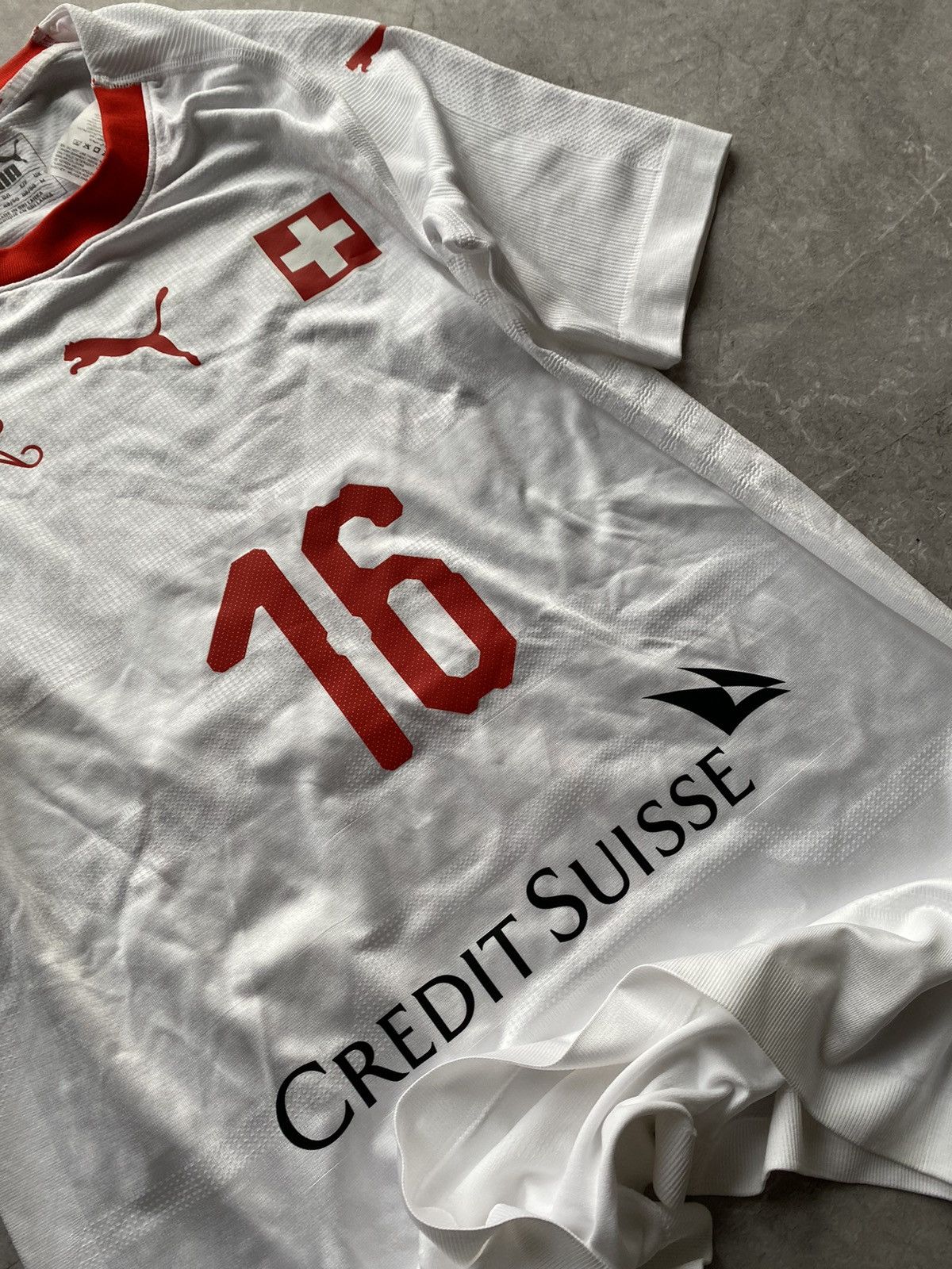 Puma Puma Switzerland Team 2018/19 #16 WUEST Away Soccer Jersey Size US M / EU 48-50 / 2 - 6 Thumbnail