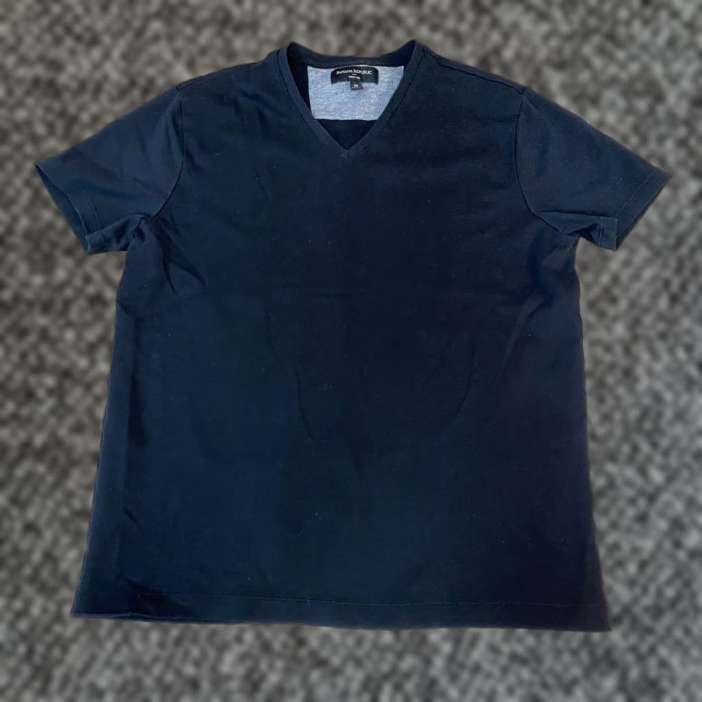 Banana Republic Banana Republic T-Shirt Mens Dress Vee V-Neck Short Sleeve Black M Adult Mens Shirts Size US M / EU 48-50 / 2 - 1 Thumbnail