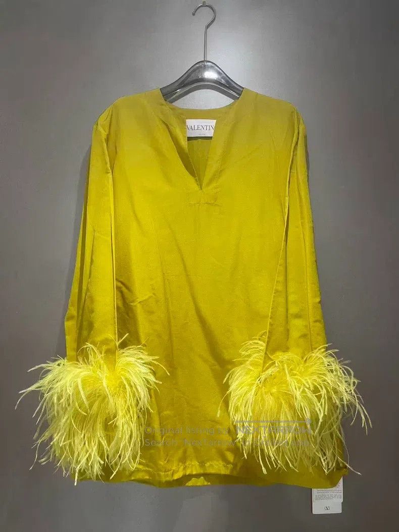 Valentino Valentino Yellow feather sleeve top Size M / US 6-8 / IT 42-44 - 1 Thumbnail