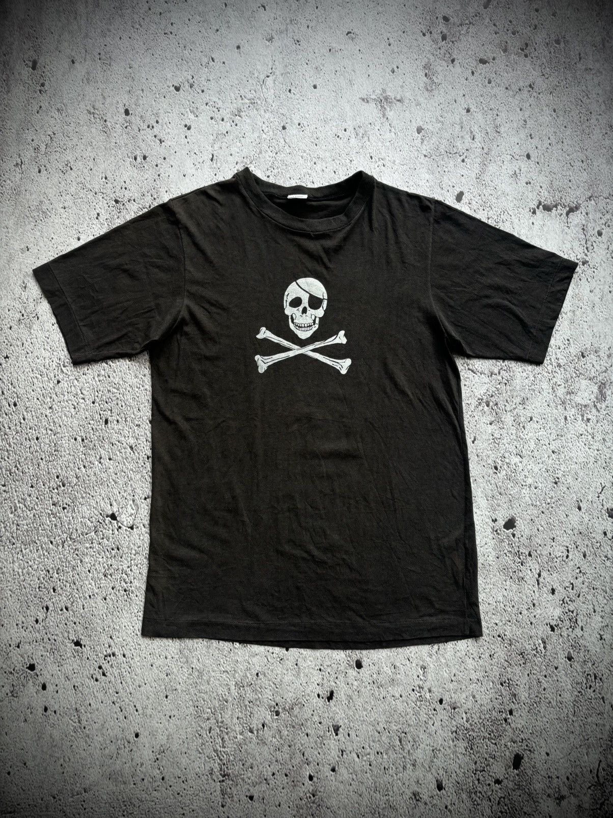 Vintage Vintage 90's Skull faded tshirt Size US L / EU 52-54 / 3 - 1 Thumbnail