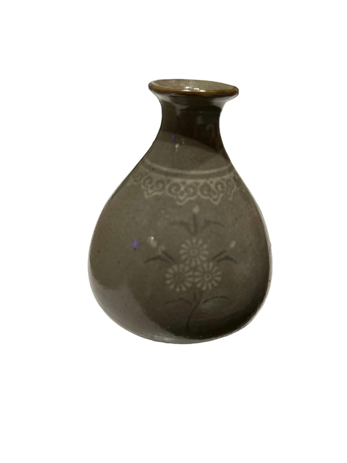 Other 12th/13th Century Korean Goryeo Celadon Bottle Vase Slip Size ONE SIZE - 1 Thumbnail