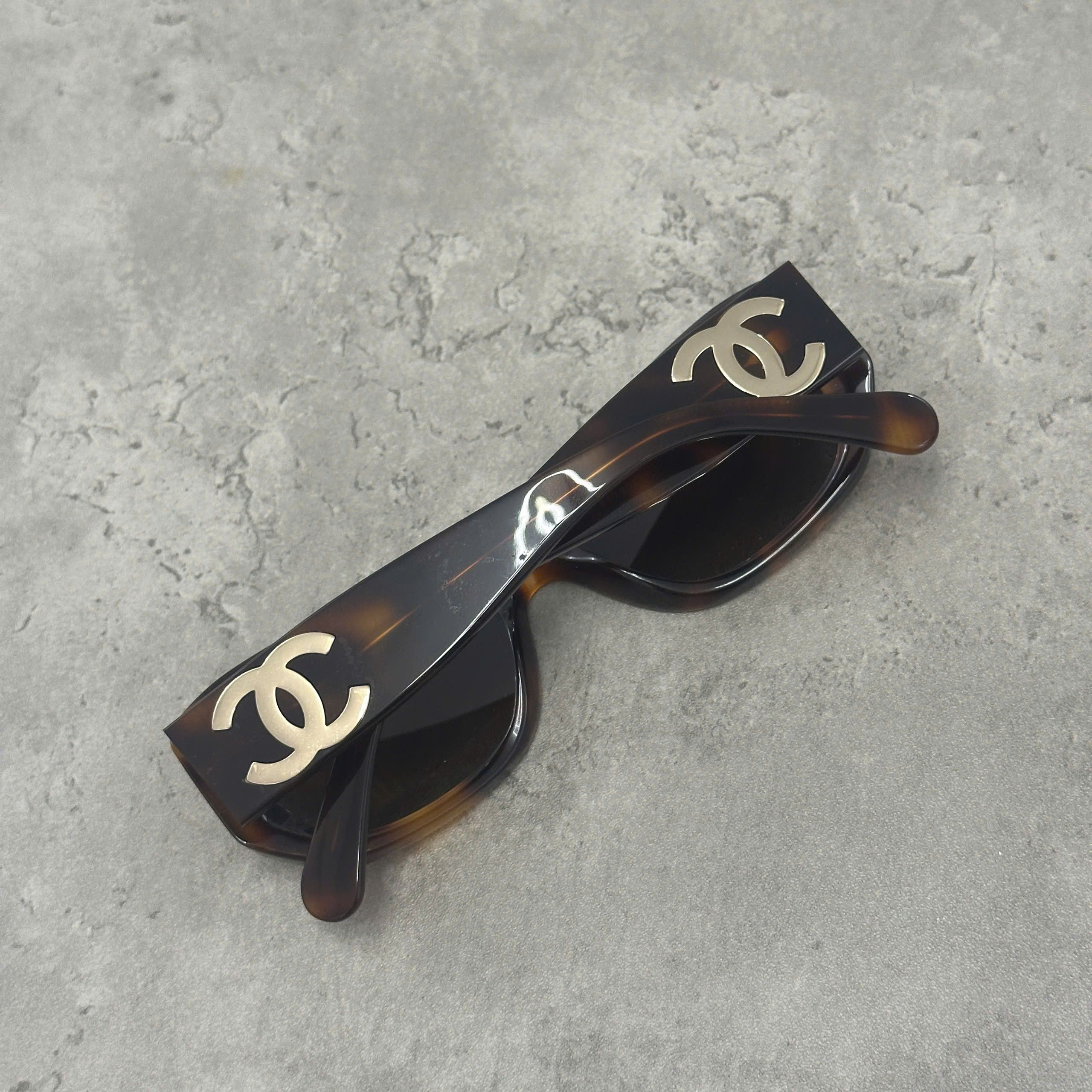Chanel CHANEL 0CH5493 1295S9 Sunglasses Size ONE SIZE - 2 Thumbnail