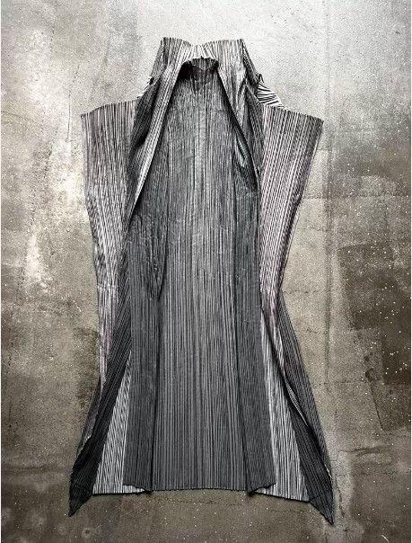 Issey Miyake ISSEY MIYAKE Pleated Coat Size L / US 10 / IT 46 - 5 Thumbnail