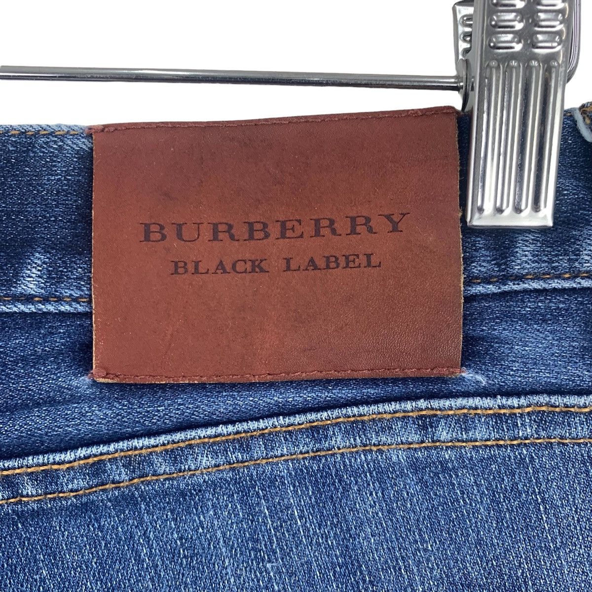 Burberry BURBERRY England Black Label Distressed Denim Jeans Pant Size US 32 / EU 48 - 9 Thumbnail
