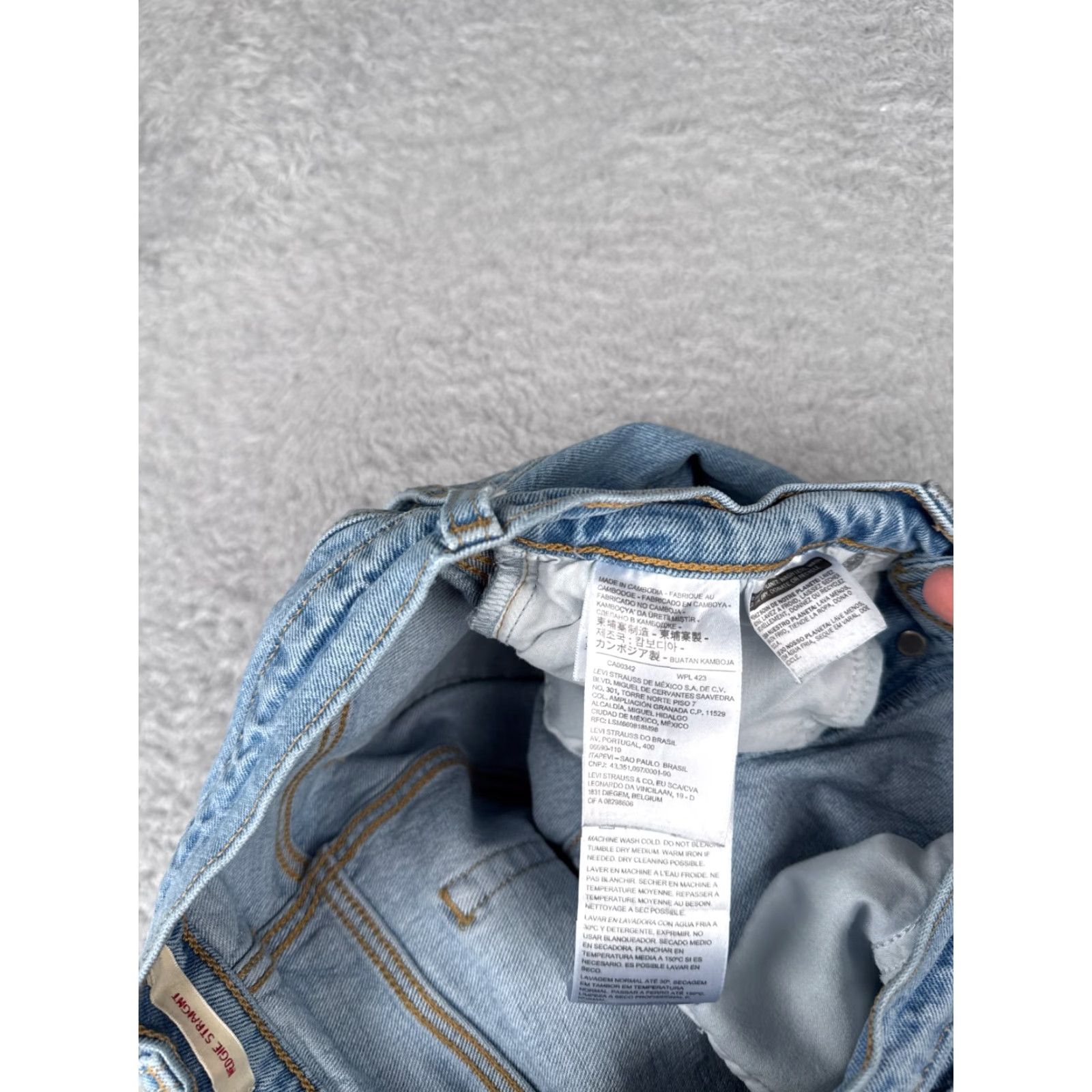 Levi's Levi's Jeans Womens 28 Blue Denim Wedgie Straight Distressed 28x26 Vintage No Size 28" / US 6 / IT 42 - 7 Thumbnail