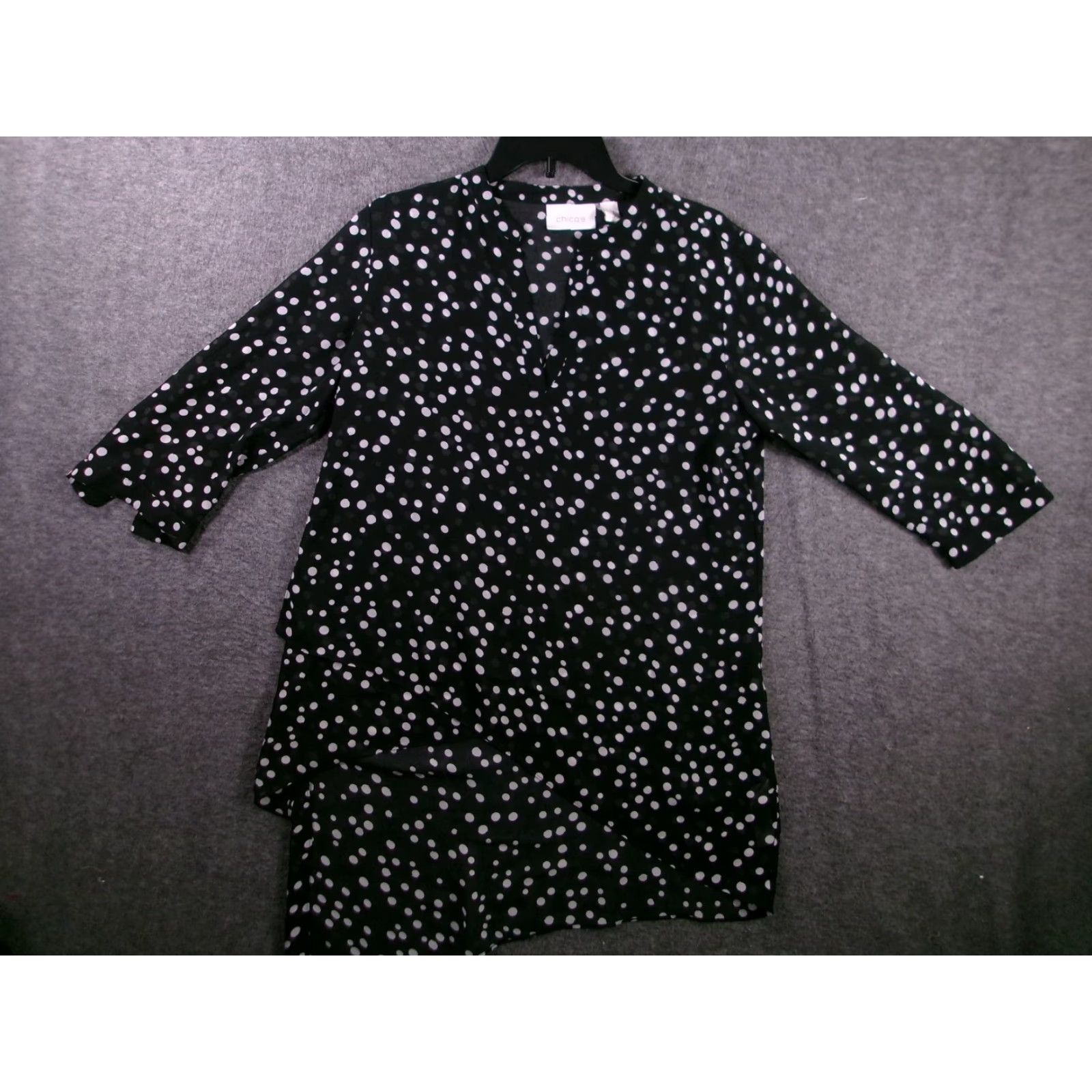 Vintage Chicos Blouse Womens S Black White Polka Dot Tunic 3/4 Sleeve V-Neck Hi-Lo Hem Slim Pullover Dry Clean Only Size S / US 4 / IT 40 - 2 Thumbnail