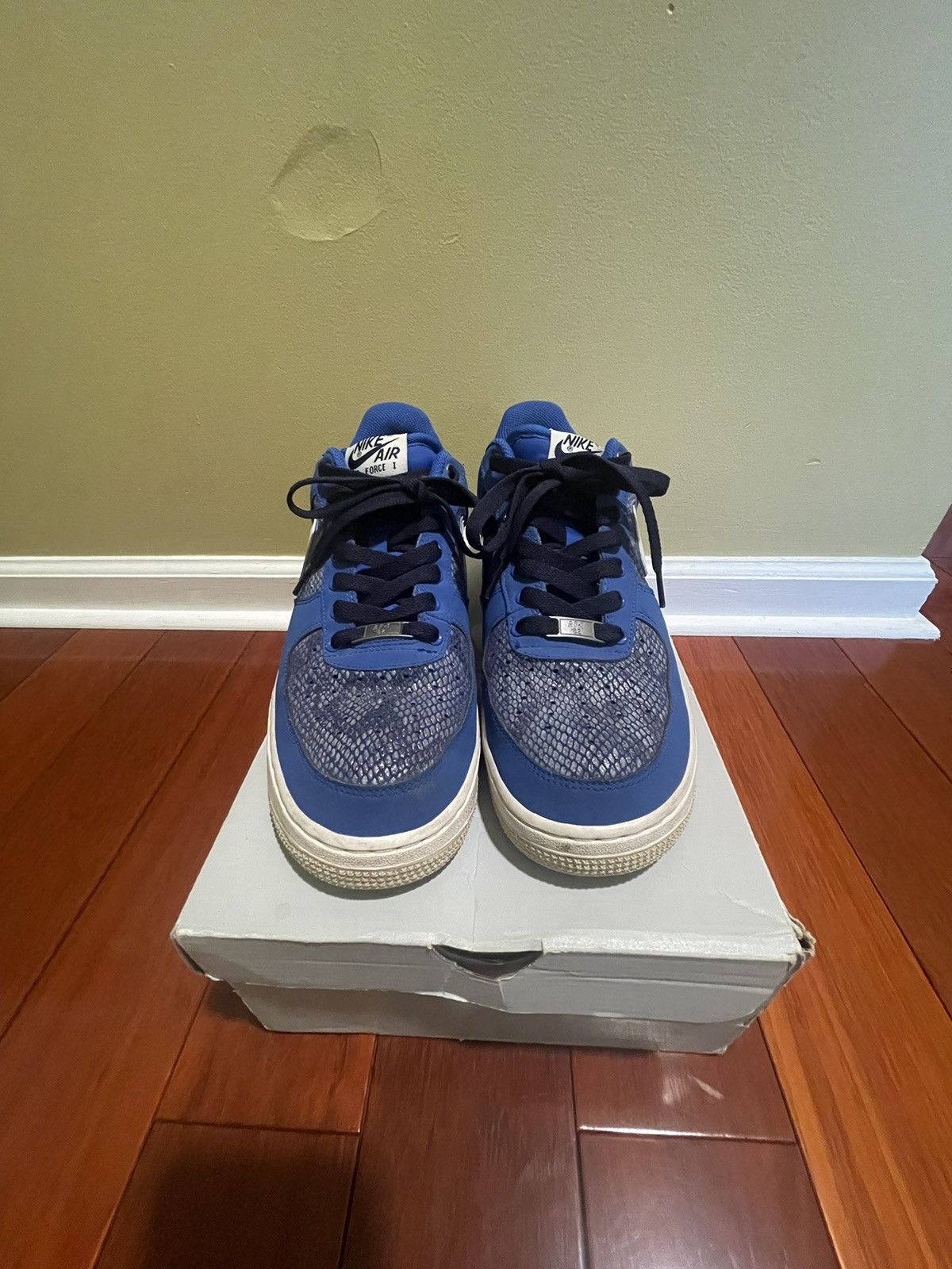 Nike NIKE AIR FORCE 1 2012 SNAKESKIN Size US 9 / EU 42 - 4 Thumbnail