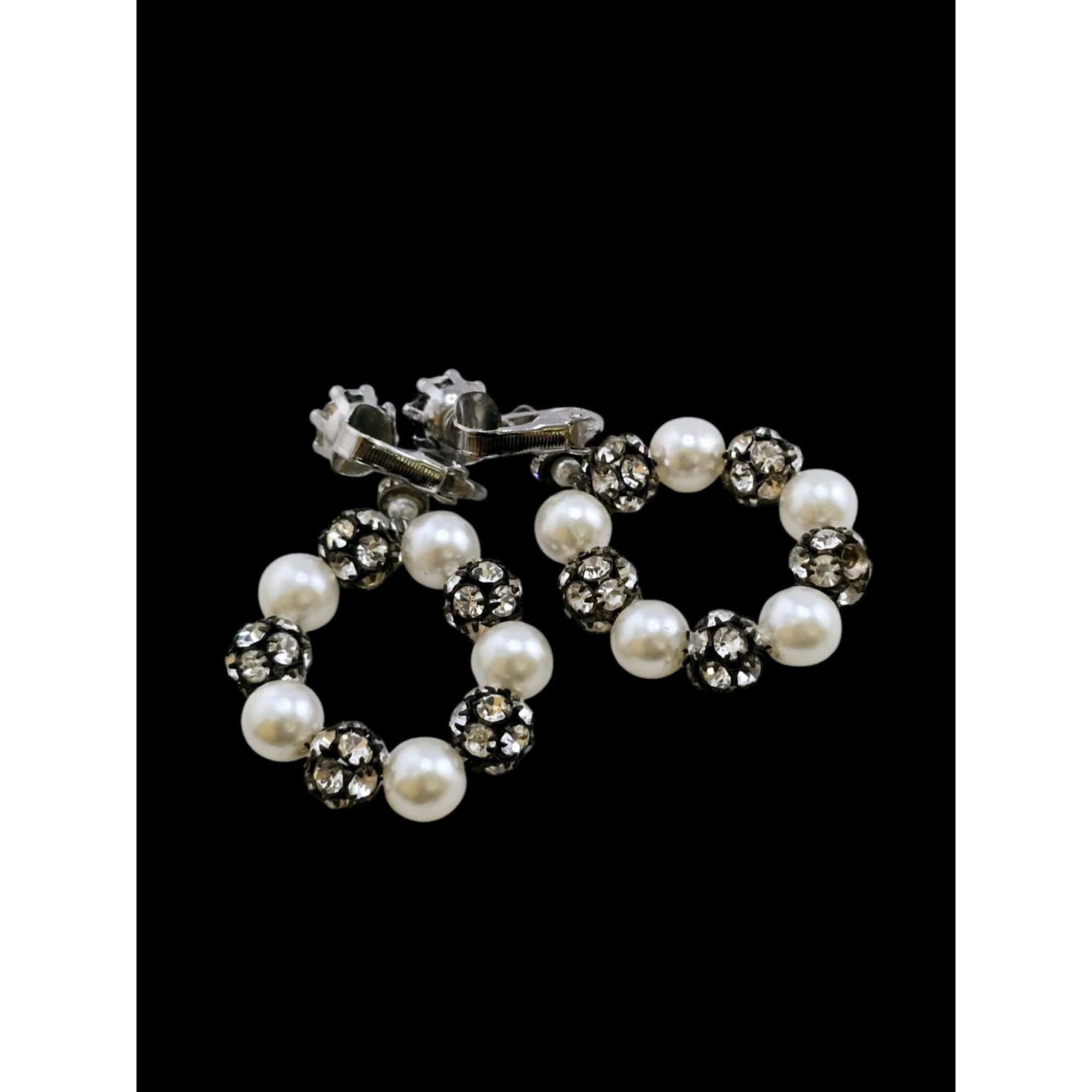 Vintage Vintage Pearl and Rhinestone Unsigned Hoop Clip Earrings (A7 Size ONE SIZE - 3 Thumbnail
