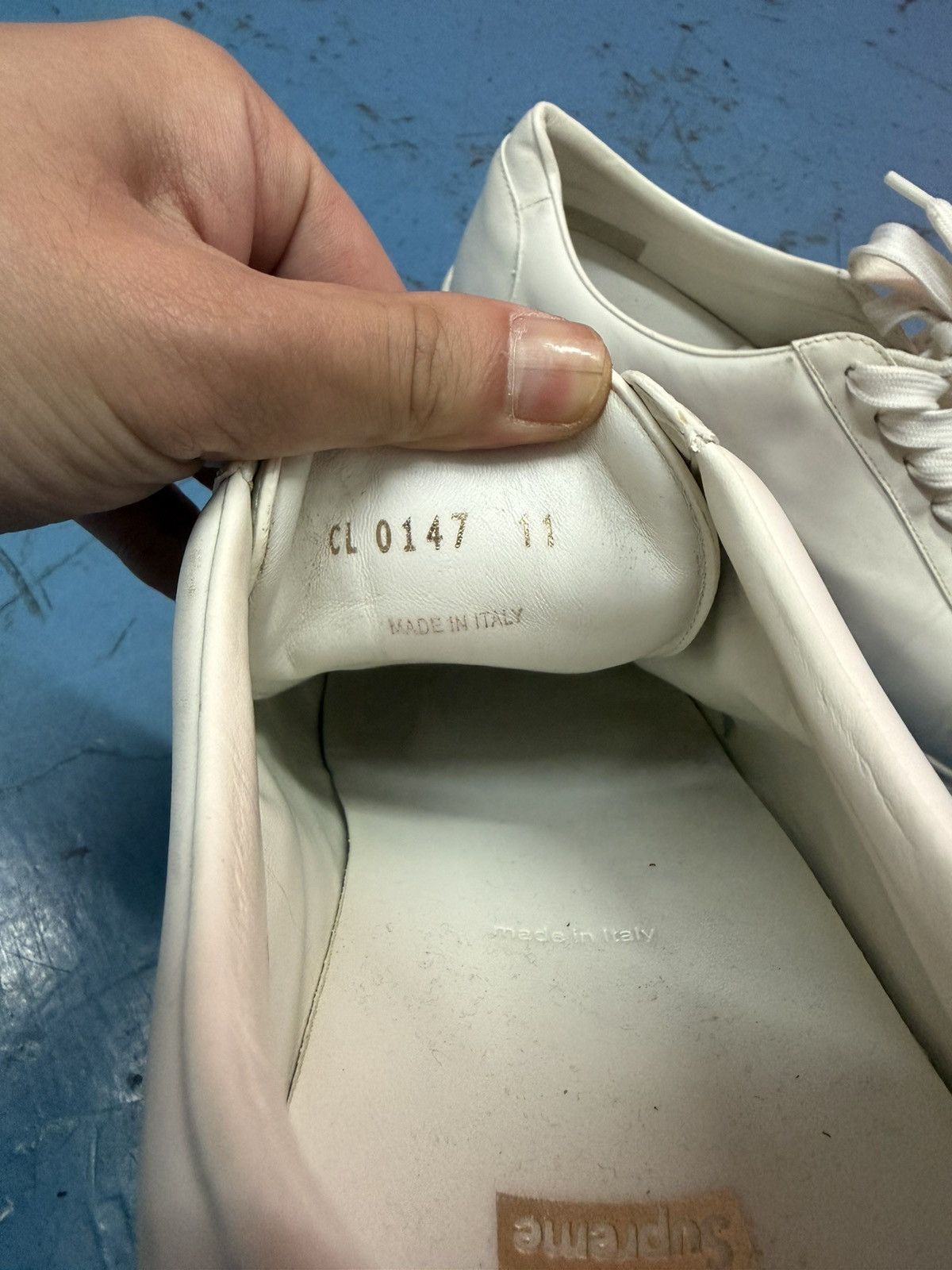 Louis Vuitton × Supreme LOUSI VUITTON X SUPREME SNEAKERS Size US 11 / EU 44 - 6 Thumbnail