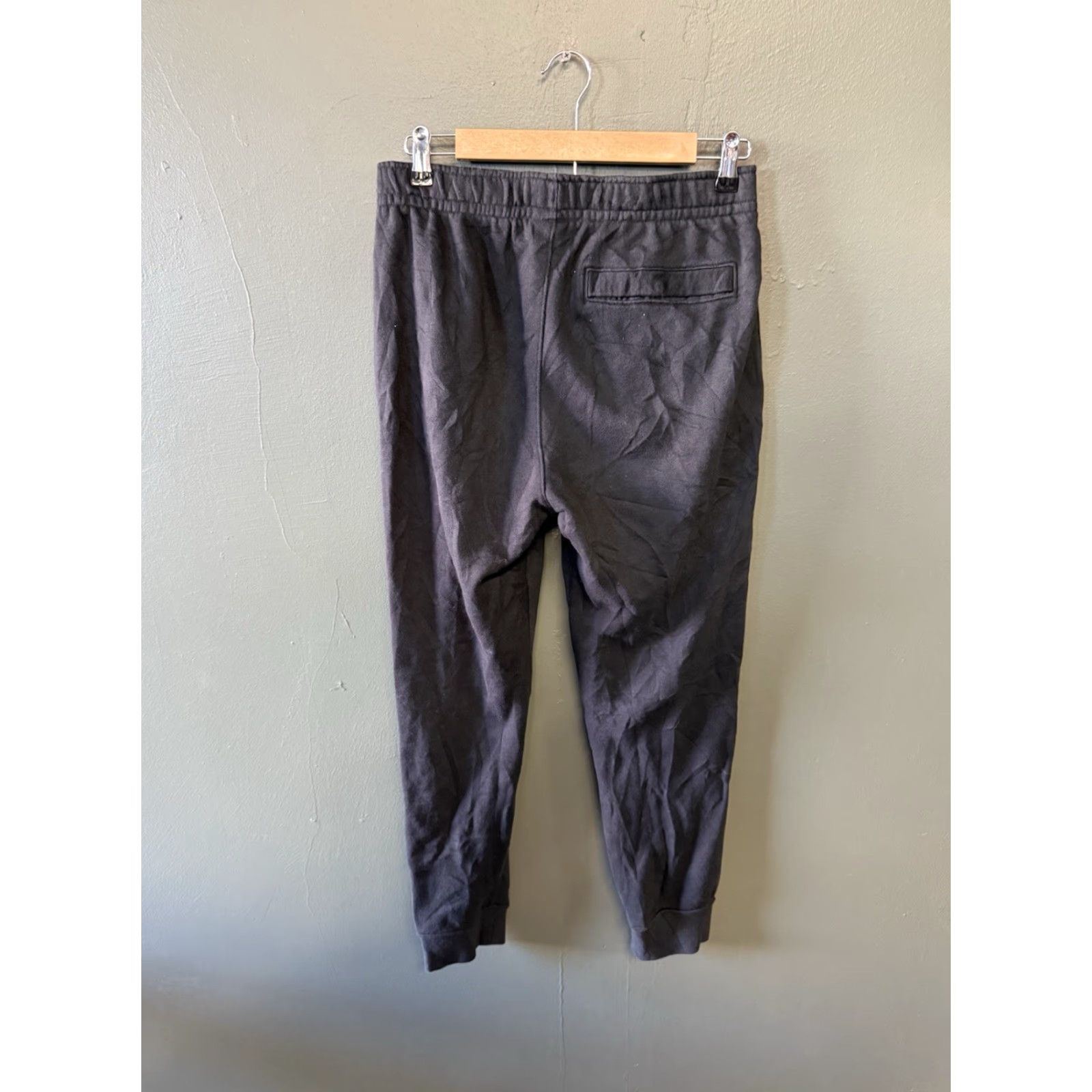 Nike Nike Sportswear Mens Black Jogger Sweatpants Drawstring Size M Comparable Regular Pants Mens Black Sweatpants Nike Sportswear Jogger Size M Size US 31 - 2 Thumbnail