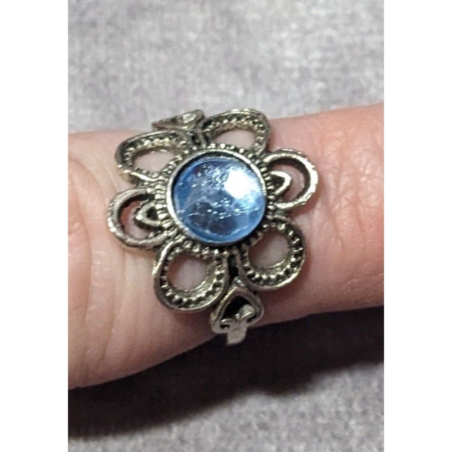 Other Floral Silver Tone Blue Gemmed Fashion Ring Size 6 Size ONE SIZE - 9 Thumbnail