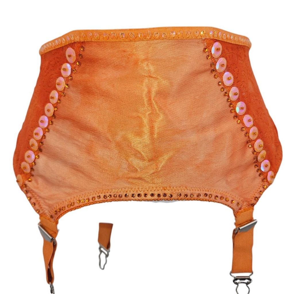 1950s garter belt The Best Natural Vaginal Lubricants for Female Dryness – Durex India