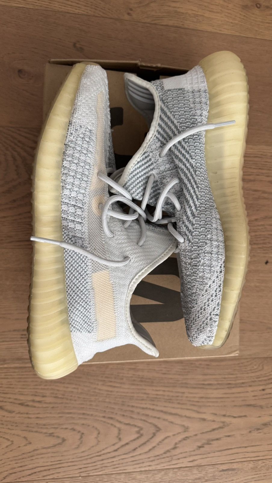 Yeezy Yeezy 350 v2 Cloud White Reflective Size US 12 / EU 45 - 3 Thumbnail