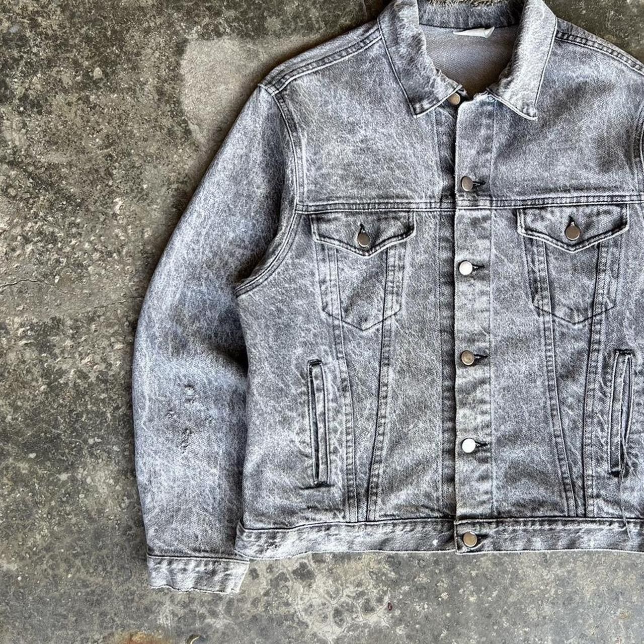 Vintage Vintage grey distressed denim jacket Size US L / EU 52-54 / 3 - 2 Thumbnail
