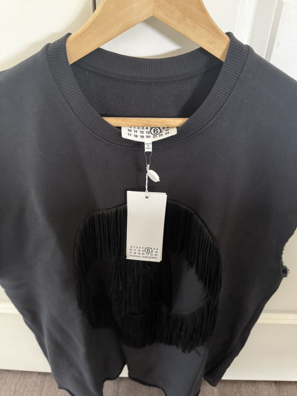 MM6 MMG Maison Margiela Black Fringed Sweatshirt Size US M / EU 48-50 / 2 - 3 Thumbnail