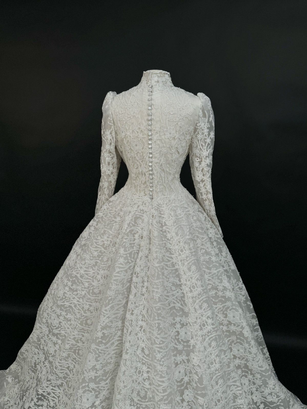Other Preloved US 14-16 Anna Augusta Guipure Lace Bridal Gown Size XL / US 12-14 / IT 48-50 - 9 Thumbnail