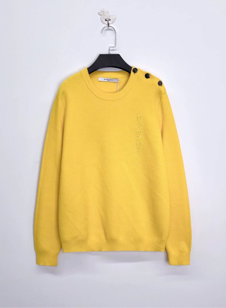 Givenchy Givenchy Lemon yellow embroidered letter 4G emblem button- Size US M / EU 48-50 / 2 - 1 Thumbnail