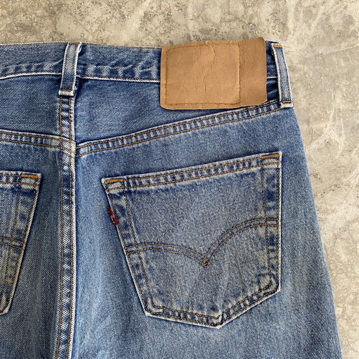Levi's Size 31x32.5 Vintage 1997 Levis 501 Faded Blue Denim Jeans Size US 31 - 14 Thumbnail