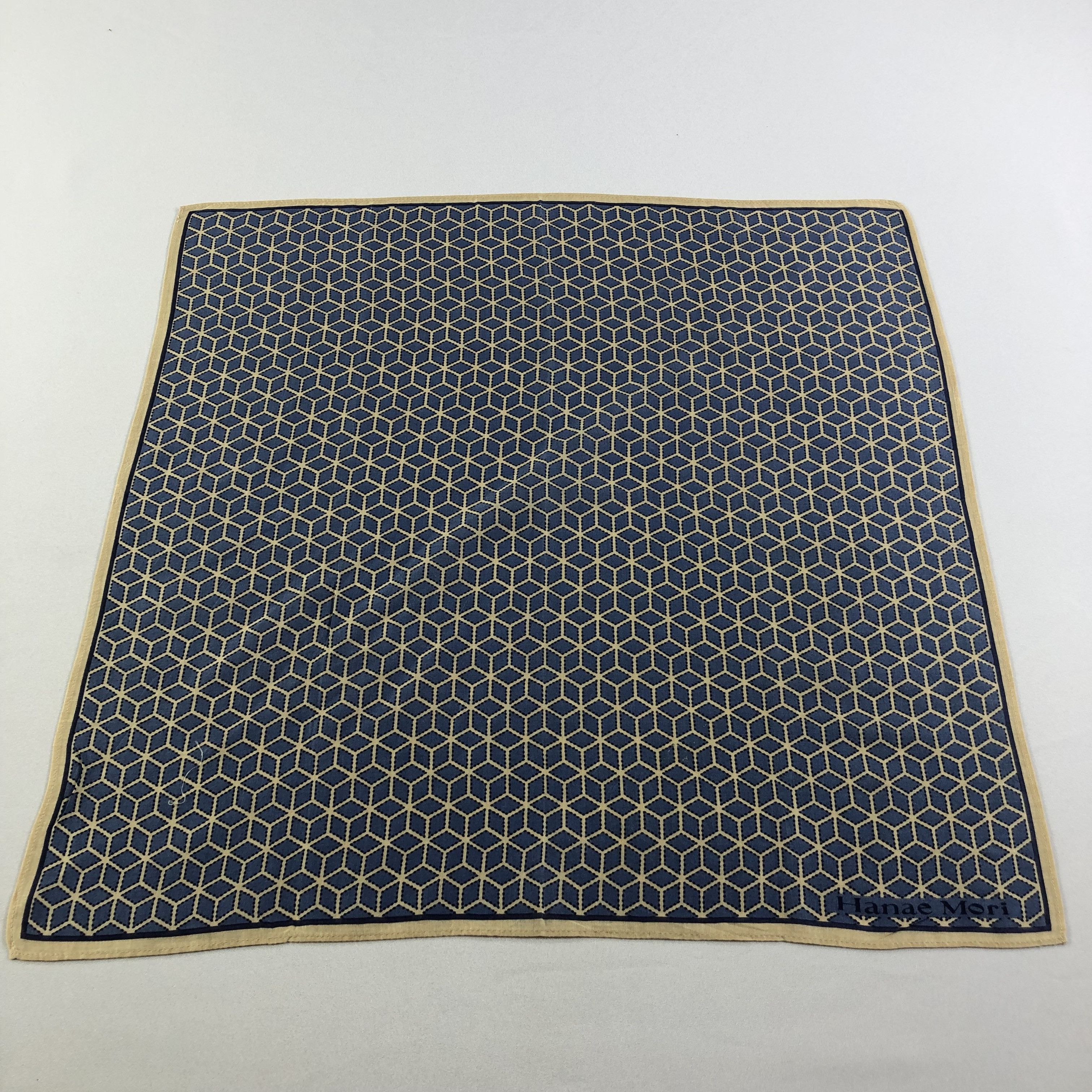 Hanae Mori Hanae Mori Handkerchief Neckerchief Bandana H1904 Size ONE SIZE - 2 Thumbnail