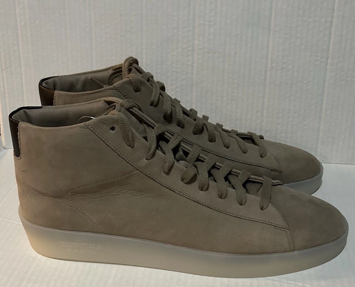 Essentials Fear of God Essentials Tennis Court Mid Warm Taupe US13 EU46 Size US 13 / EU 46 - 1 Thumbnail