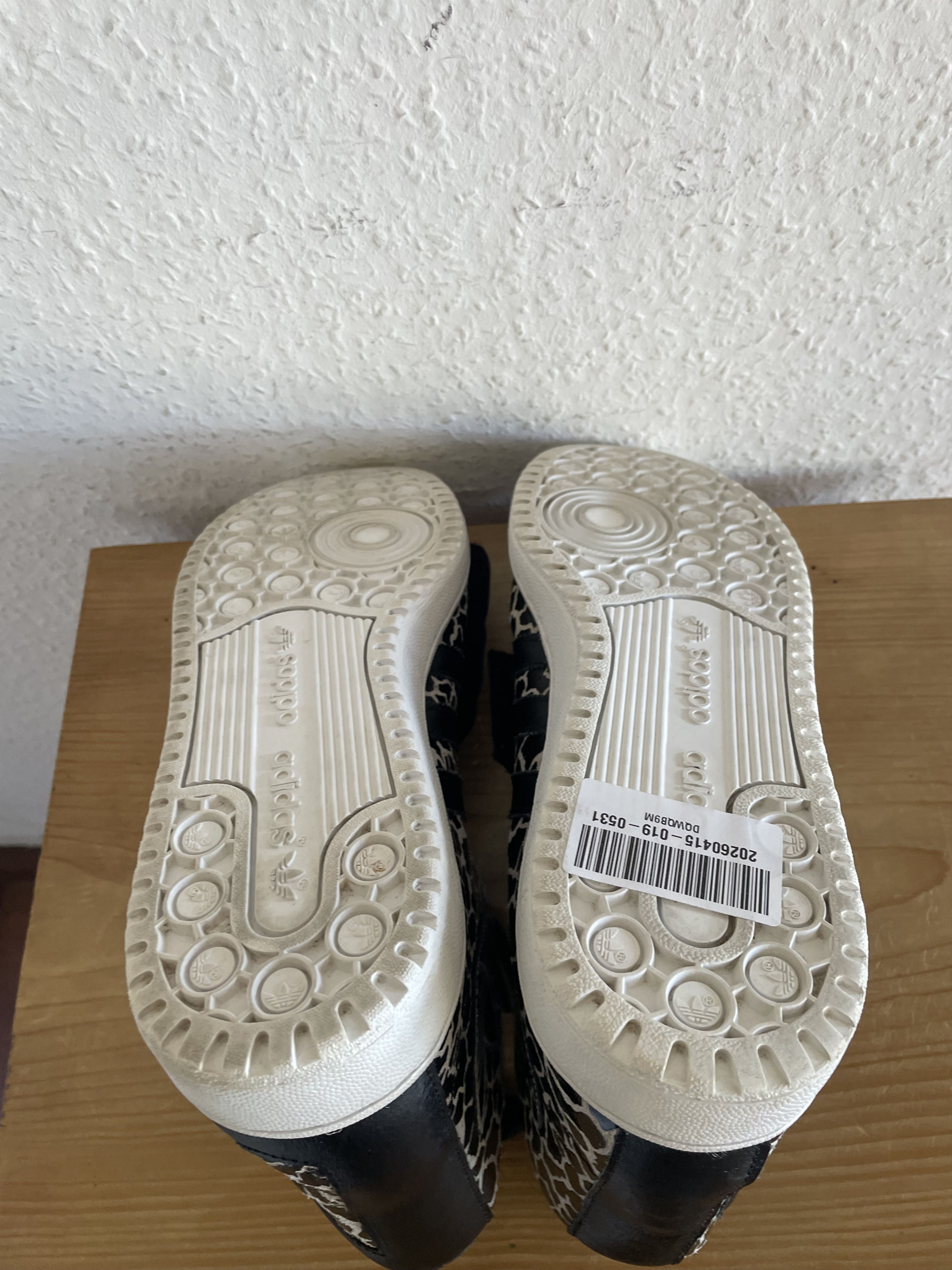 Adidas × Jeremy Scott JS Letters Giraffe Size US 9 / EU 42 - 11 Thumbnail
