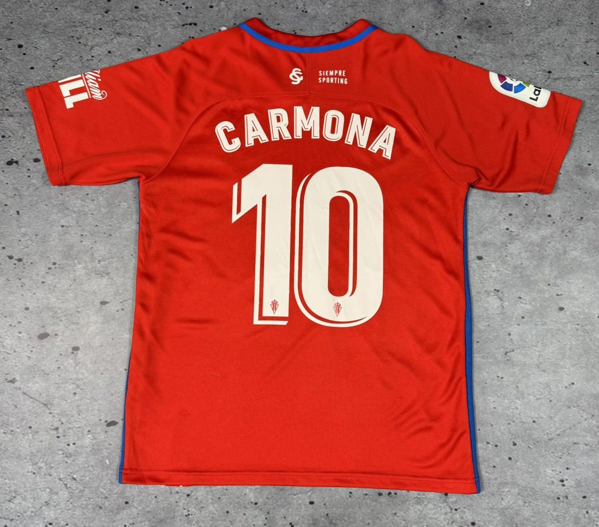 Nike Sporting Gijon Carmona Football Jersey Size US S / EU 44-46 / 1 - 2 Thumbnail