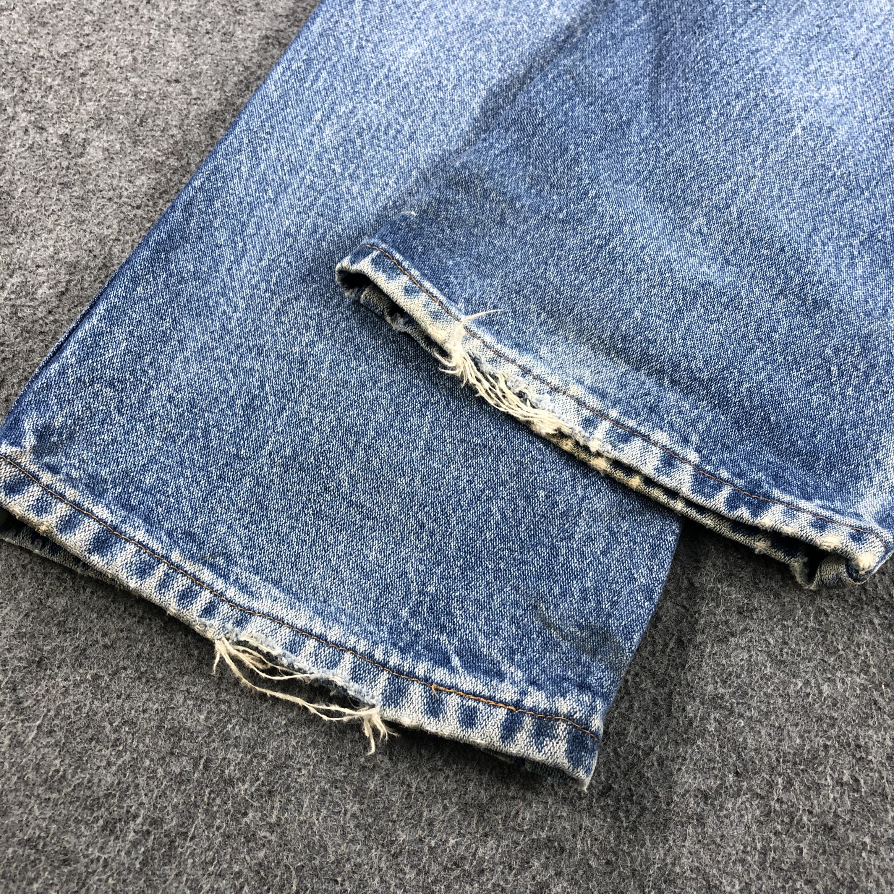 Vintage Vintage Blue Wash Wrangler Jeans-J1498 Size US 33 - 6 Thumbnail