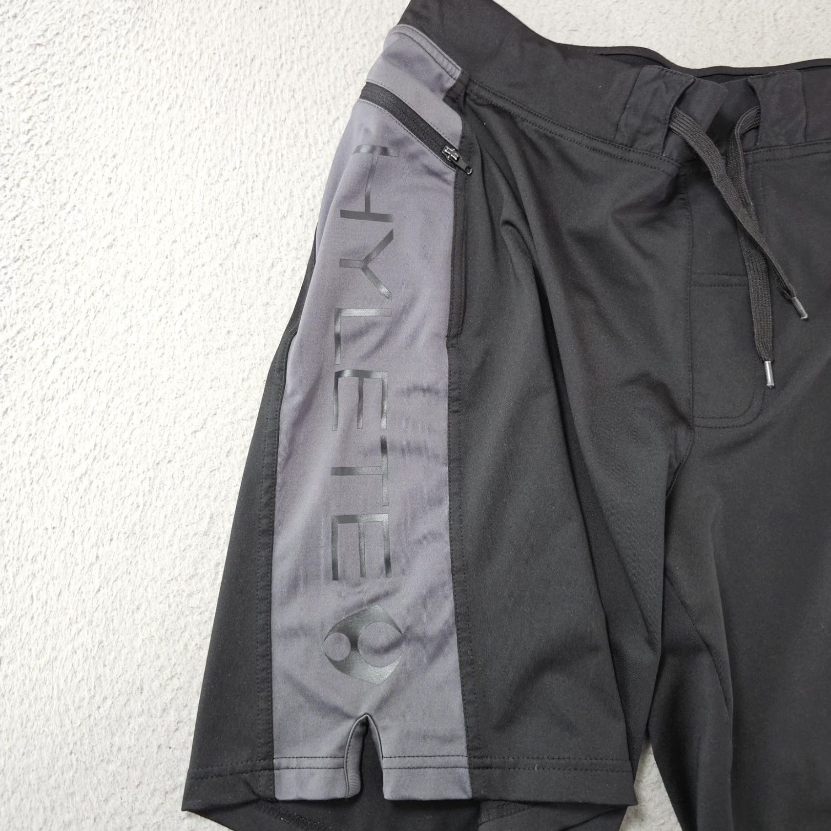 Vintage Hylete Shorts Mens Medium Black Gray Above Knee Zip Pocket Training Athletic Size US 31 - 2 Thumbnail