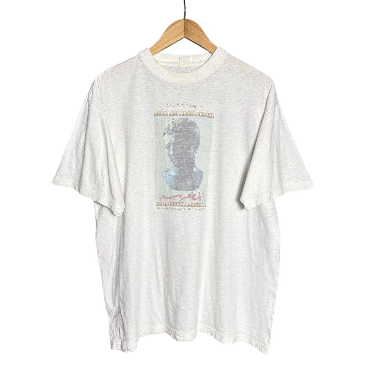 Vintage Vintage 90s Sculpture Spain Art T-Shirt Size US XL / EU 56 / 4 - 1 Thumbnail
