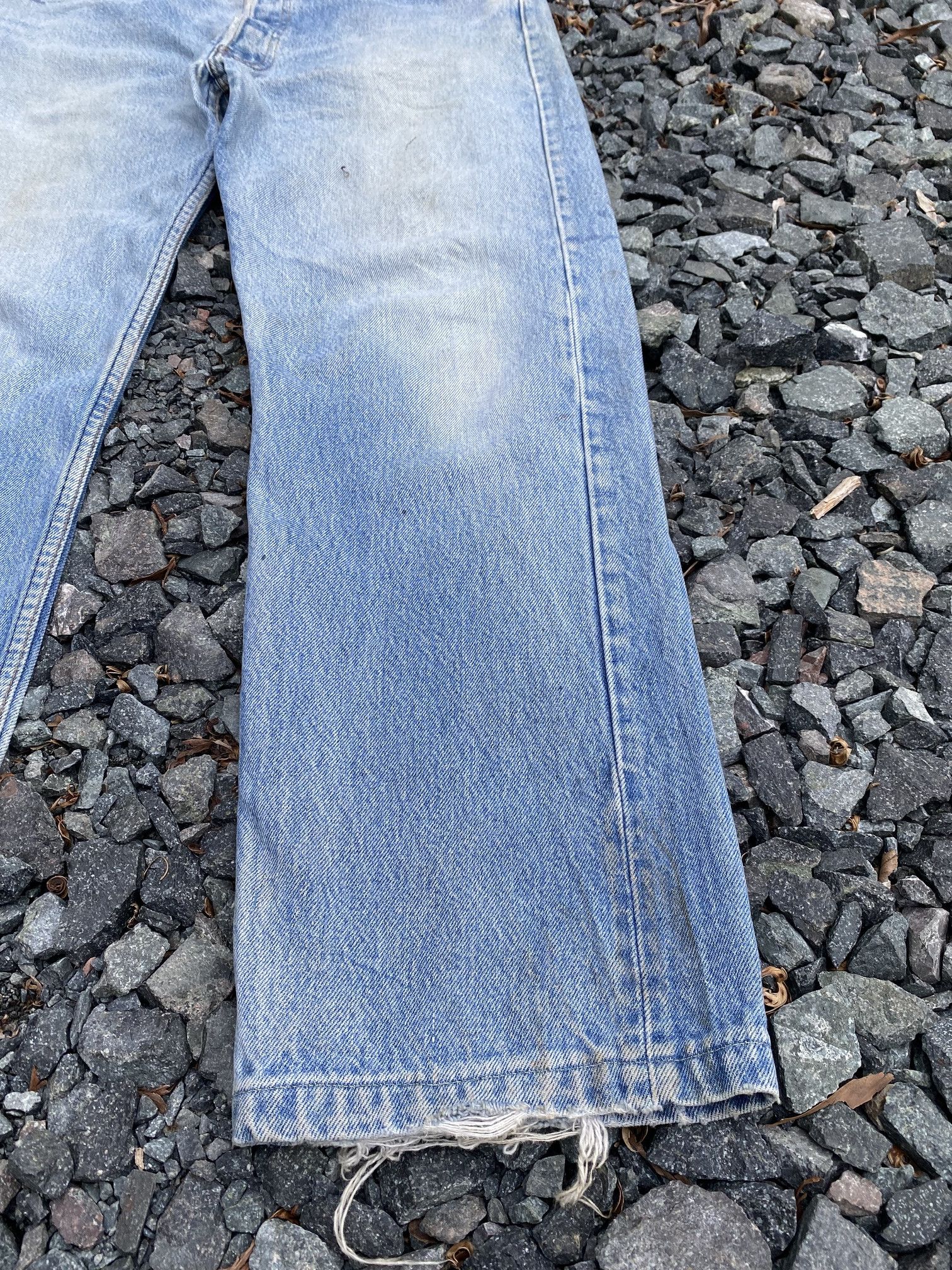 Levi's Vintage 1993 Levis 501 dirty lightwash distressed W33x28.5 Size US 33 - 3 Thumbnail