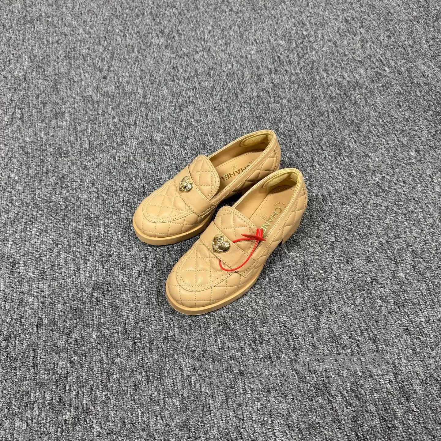 Chanel Chanel Double C: A Charitable Initiative – Beige Rhombic L Size US 6.5 / IT 36.5 - 1 Thumbnail