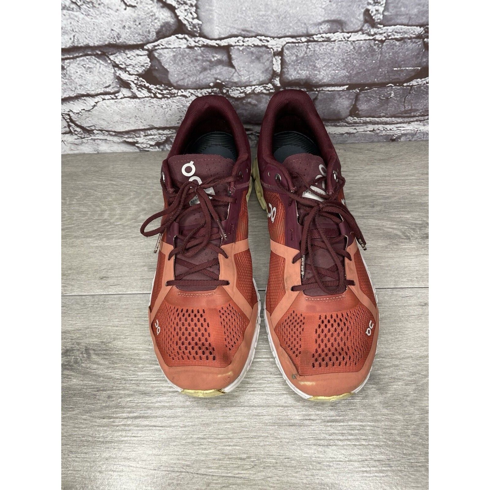 On On Cloudflow Flare Dawn Burgundy Red Synthetic Lace Gym Shoe Size US 9.5 / EU 42-43 - 11 Thumbnail