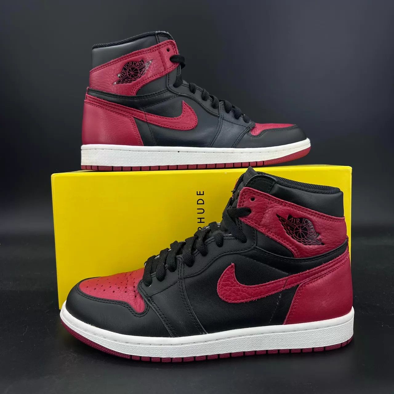 Nike Air Jordan 1 Banned 16re Size 41 CH6943 Near Mint Size US 8 / EU 41 - 3 Thumbnail
