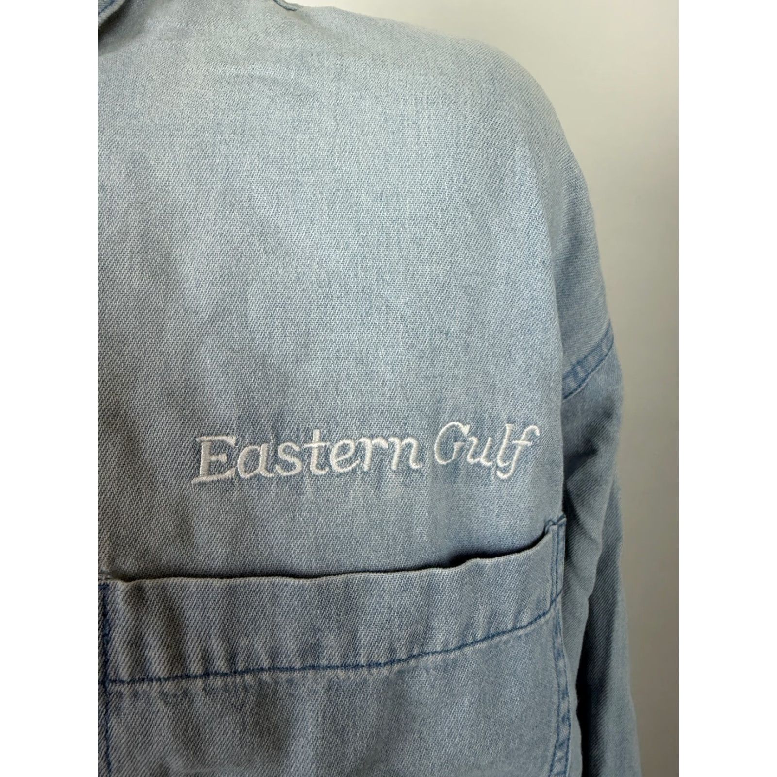 Vintage VINTAGE Rivers End Denim Shirt Men XL Blue 90s Grunge Embroidered Casual Workwear Button-Up Collared Long Sleeve Travel Size US XL / EU 56 / 4 - 6 Thumbnail