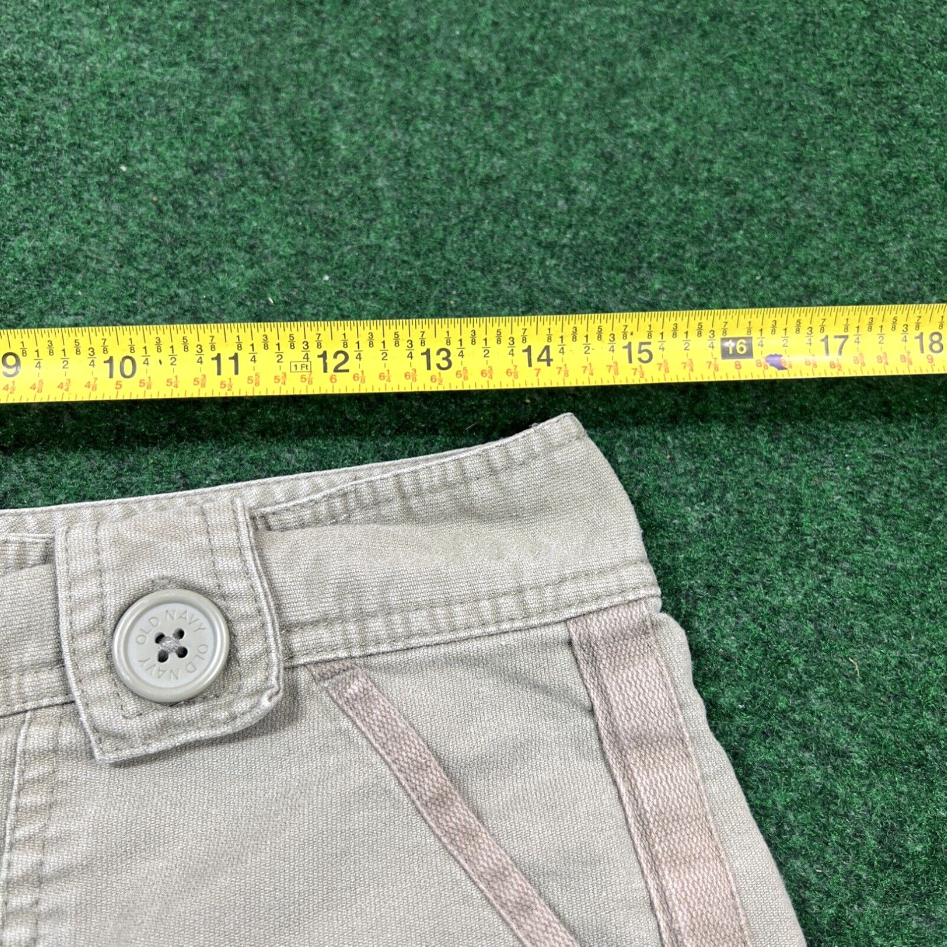 Old Navy Old Navy Womens Shorts Army Green Ultra Low Waist 3 Inch Inseam Casual Sz 6(29) Size 28" / US 6 / IT 42 - 6 Thumbnail