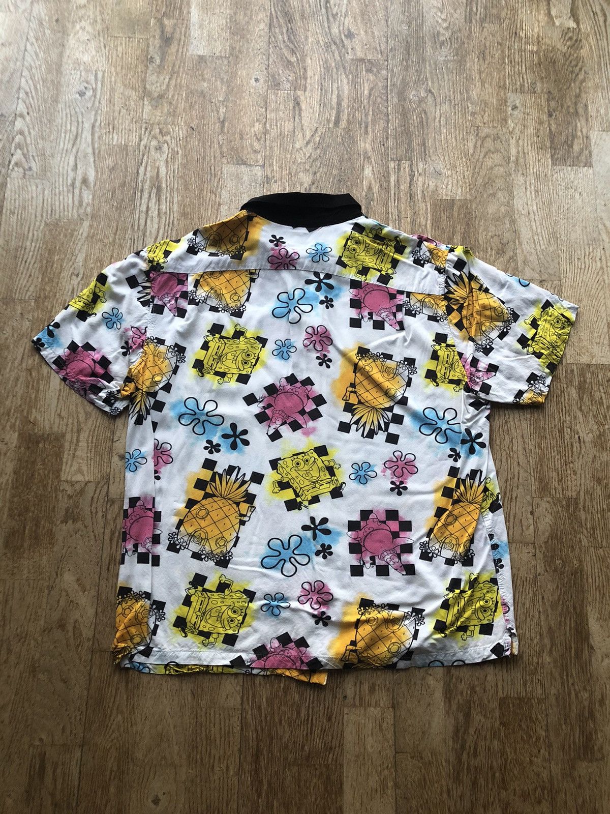 Vans VINTAGE SPONGEBOB X VANS BUTTON UP SHIRT Size US L / EU 52-54 / 3 - 2 Thumbnail