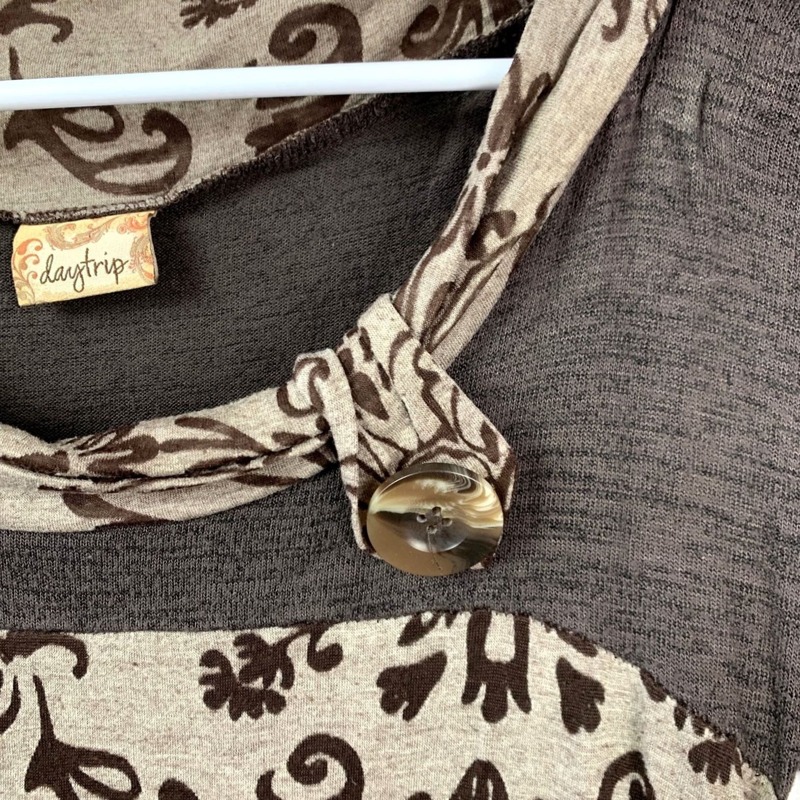Vintage Y2K Daytrip Damask Cowl Neck Top Womens S Brown Short Sleeve Shirt Twilight Size S / US 4 / IT 40 - 5 Thumbnail