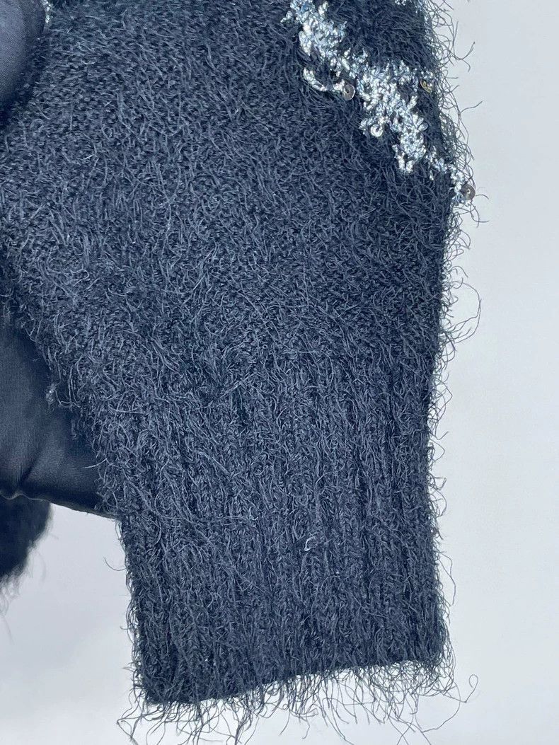 Chanel Chanel Black Knit Sweater with Floral Design -2505 Size US M / EU 48-50 / 2 - 4 Thumbnail