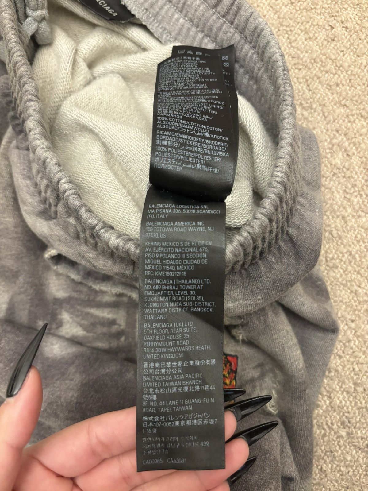 Balenciaga Balenciaga Skater Graffiti Sweatpants (Grey) Size US 36 / EU 52 - 7 Thumbnail