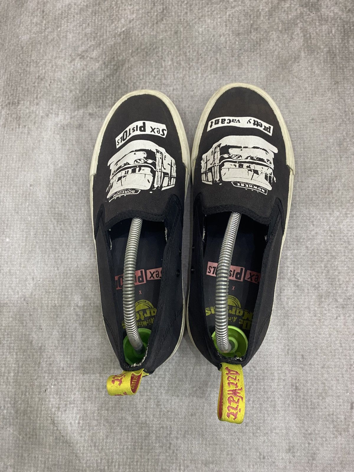 Dr. Martens Dr martens toomsey sex pistols black white Size US 6 / EU 39 - 5 Thumbnail