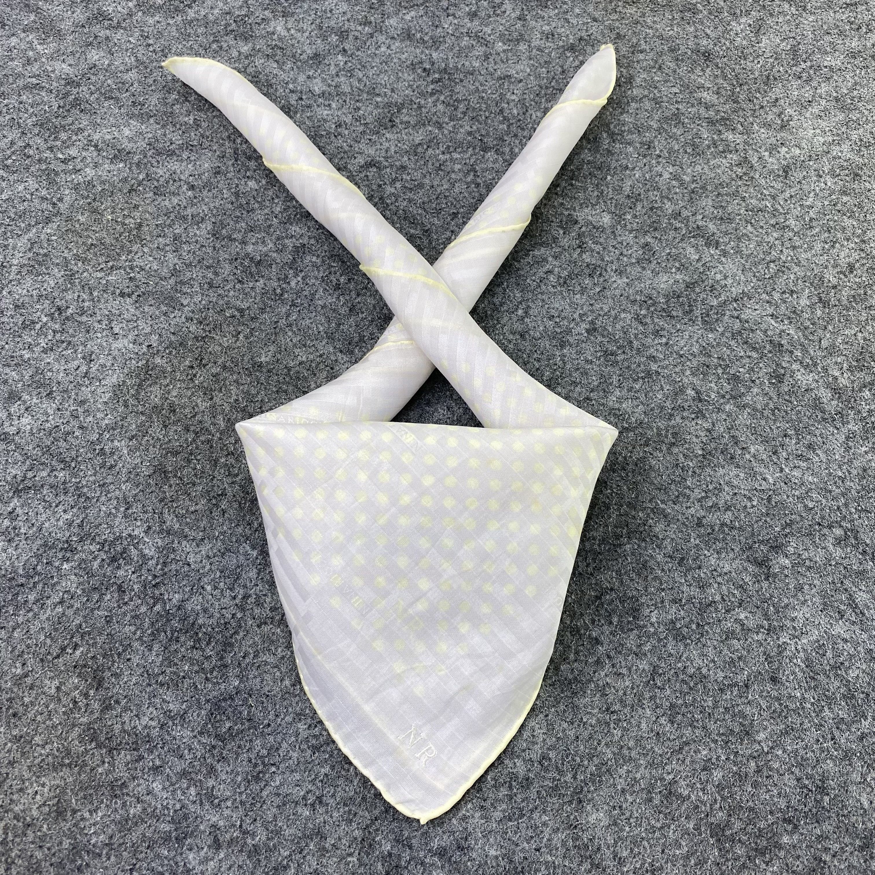Nina Ricci Nina Ricci Handkerchief Neckerchief Bandana-B1651 Size ONE SIZE - 2 Thumbnail