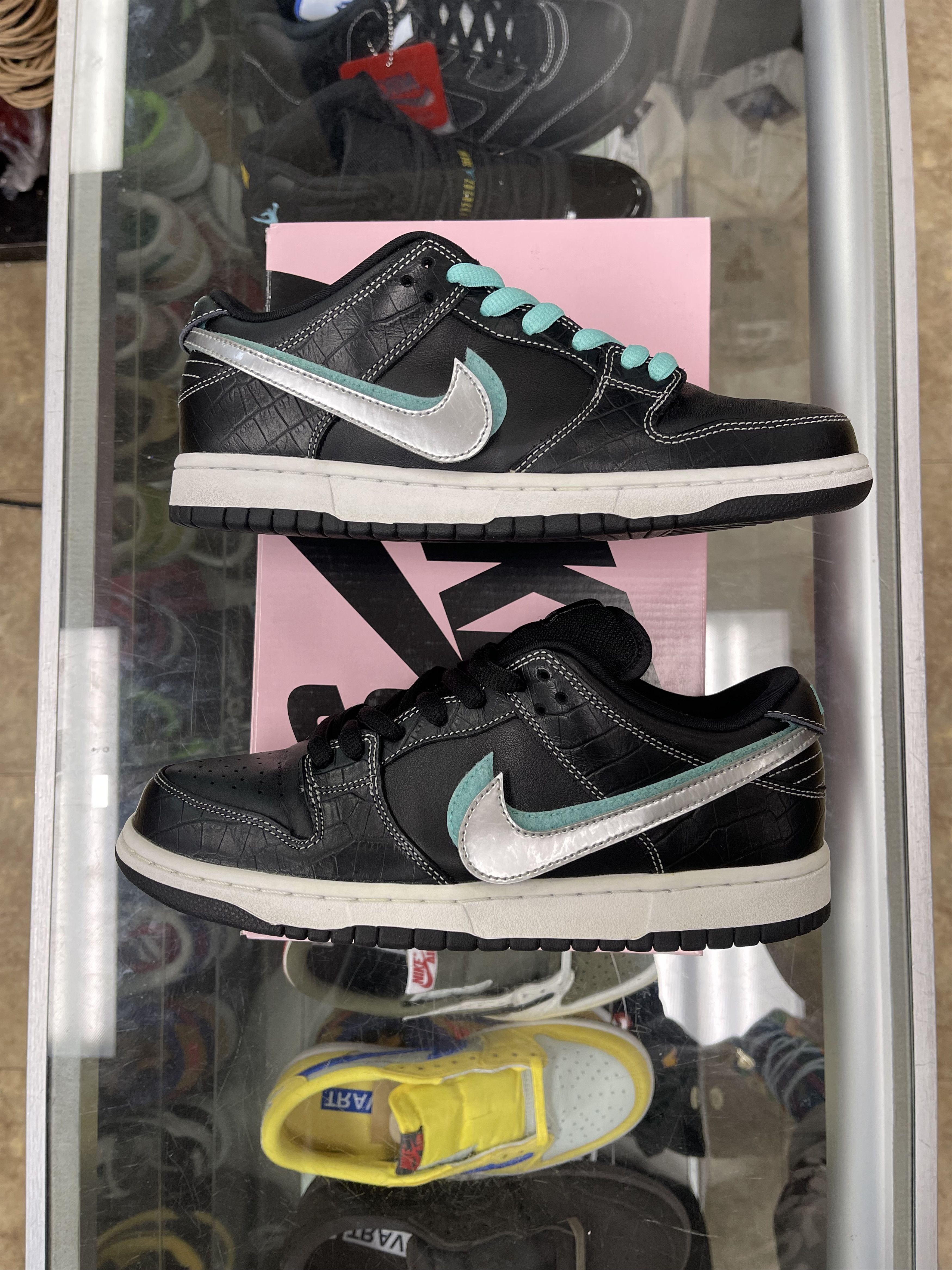 Nike SB Nike SB Dunk Low Diamond Supply Co. Black Diamond Size US 8 / EU 41 - 1 Thumbnail