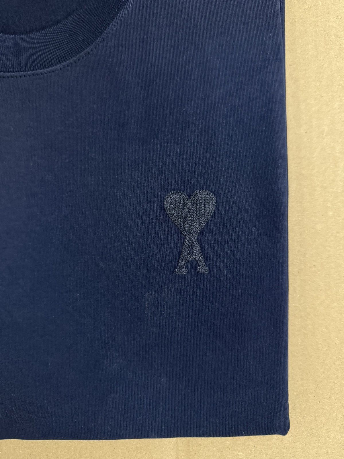AMI Ami Paris Tonal Heart T-Shirt NEW Size US S / EU 44-46 / 1 - 2 Thumbnail