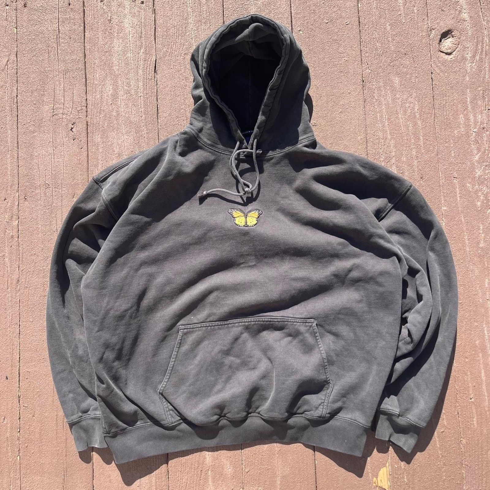 Brandy Melville Black brandy Melville embroidered butterfly Size XL / US 12-14 / IT 48-50 - 1 Thumbnail