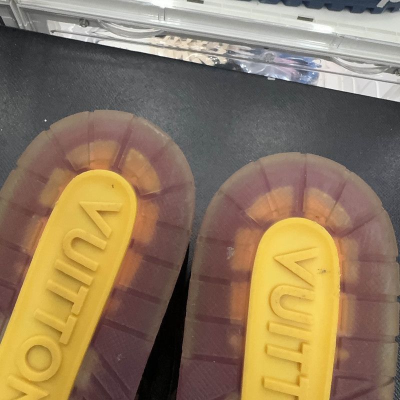 Louis Vuitton Louis Vuitton Trainer Sneakers in Lakers Colors -2505 Size US 10.5 / EU 43-44 - 8 Thumbnail