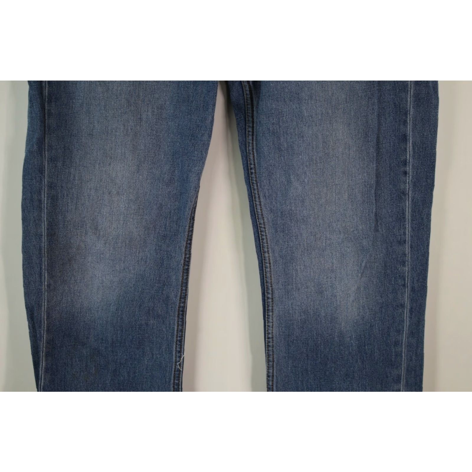 Vintage Levis Mens Solid Straight Jeans Casual Blue Denim 33X32 Regular Fit Size US 34 / EU 50 - 4 Thumbnail