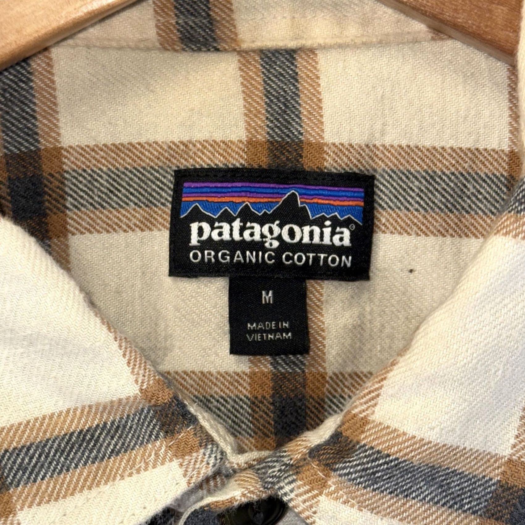 Patagonia Patagonia Shirt Mens Medium Beige Brown Plaid Organic Cotton Button-Up Casual Shirt Size US M / EU 48-50 / 2 - 6 Thumbnail