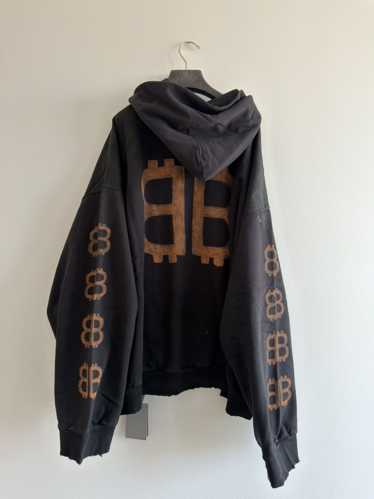 Balenciaga *RARE* BALENCIAGA DEMNA DISTRESSED BITCOIN HOODIE XXL BOXY Size US XXL / EU 58 / 5 - 2 Thumbnail